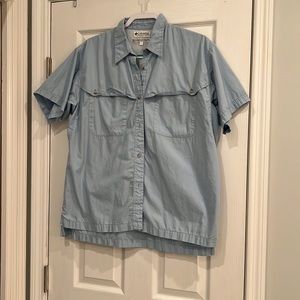 Womens Columbia light blue fishing shirt size Large
